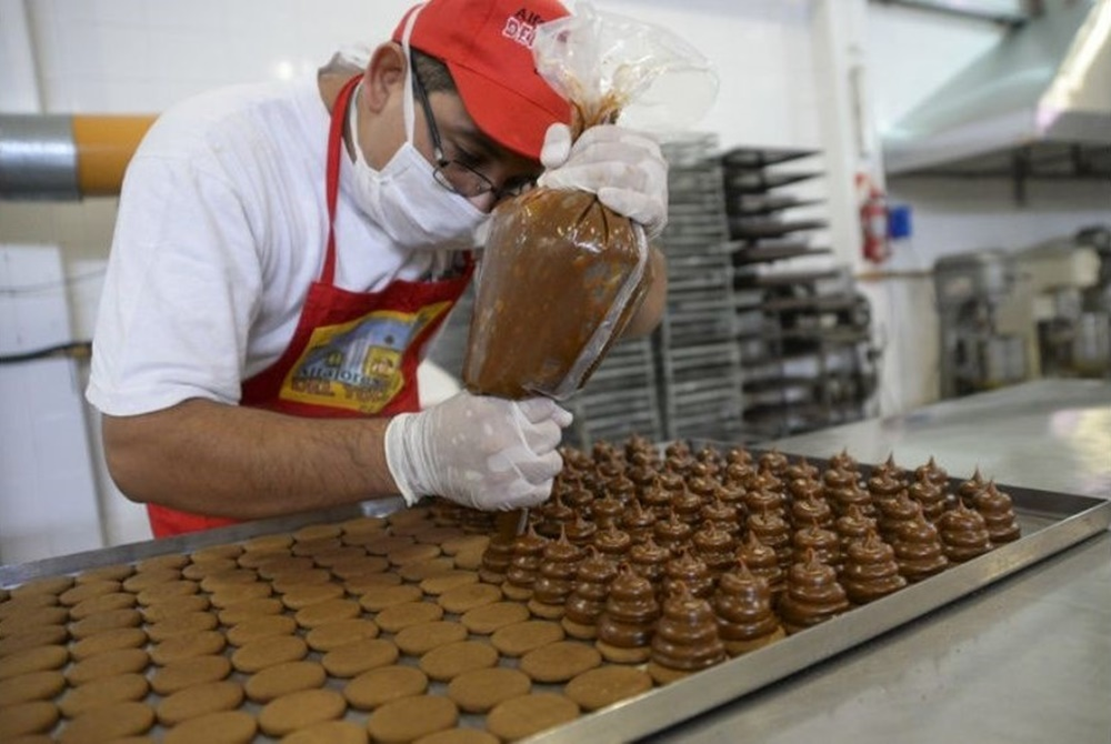 Pasteleros acordó una paritaria bimestral en agosto y septiembre para la rama alfajoreros 1 image 20