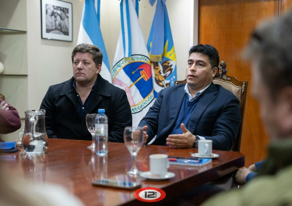 UNA BUENA PARA LOS TRABAJADORES:Vidal primerea al resto de los gobernadores y decide que en Santa Cruz los estatales no paguen ganancias 1 image 38