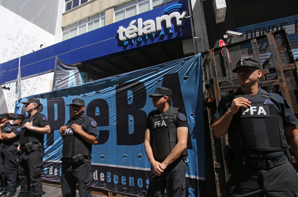 La triste realidad de LOS TRABAJADORES de TELAM, La gestión libertaria abrochó 360 «retiros voluntarios» y ahora va por el Procedimiento Preventivo de Crisis para despedir al resto 1 image 48