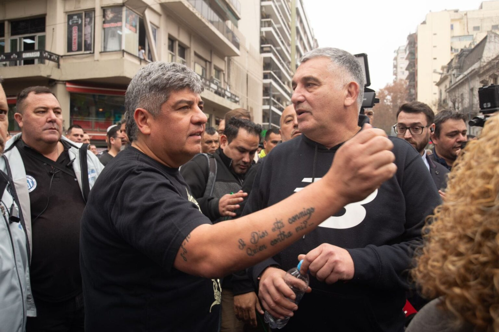Mario «Paco» Manrique Diputado: No presentó ninguna iniciativa referida a los trabajadores desde que esta en el congreso 1 image 1